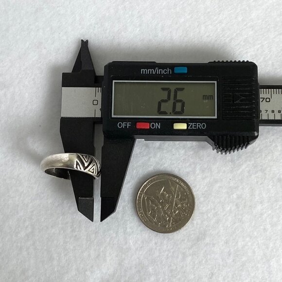 Sterling Silver 925 Oxidized Geometric Maze Pattern Dome Style Band Ring Sz 8.75 - Picture 15 of 16